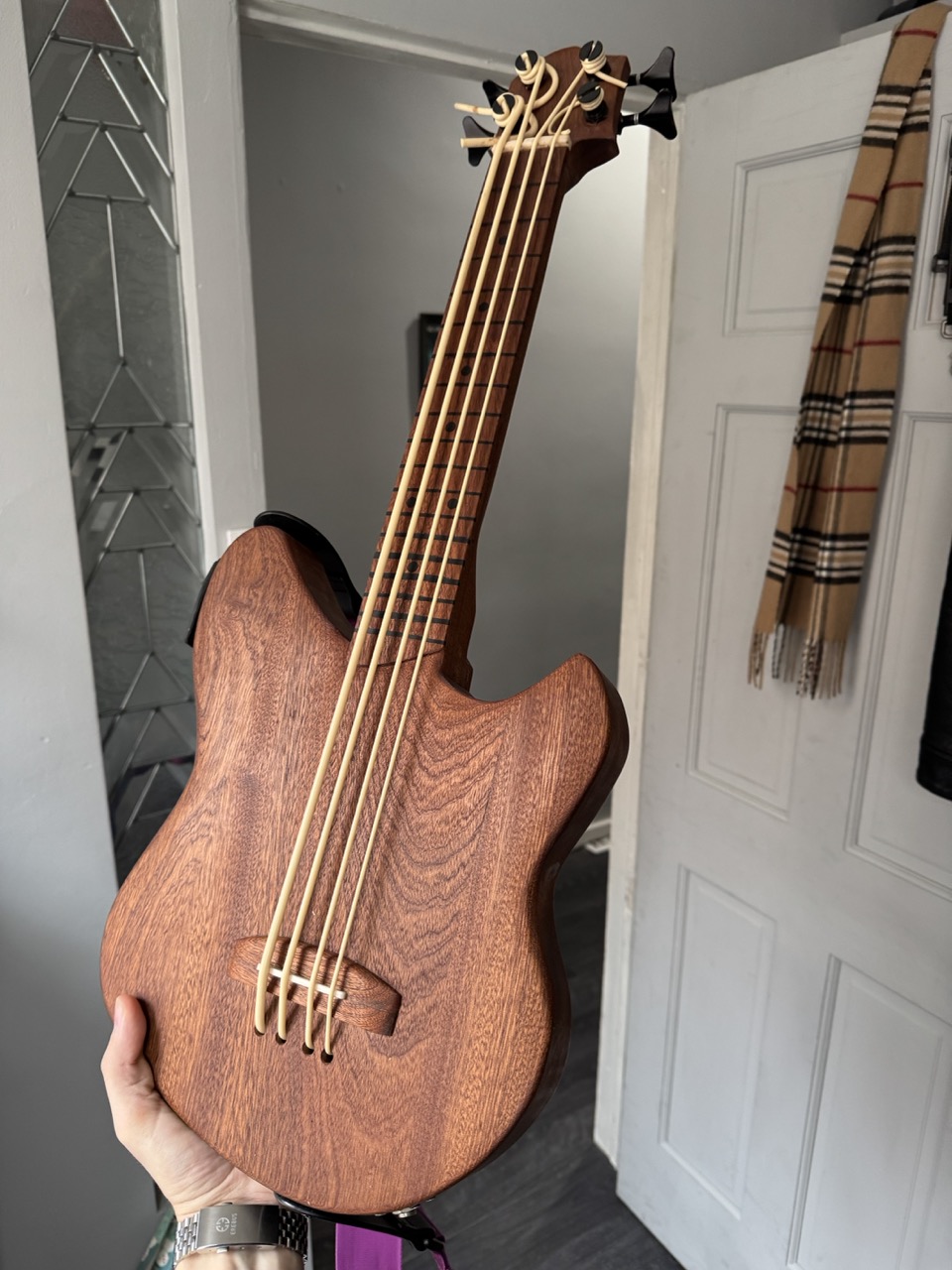 bass ukulele